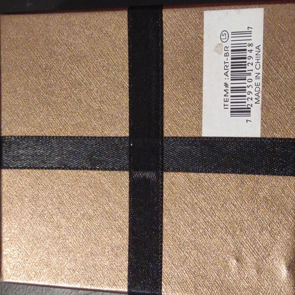 The Artesian Collection leaf bracelet - Picture 6 of 6